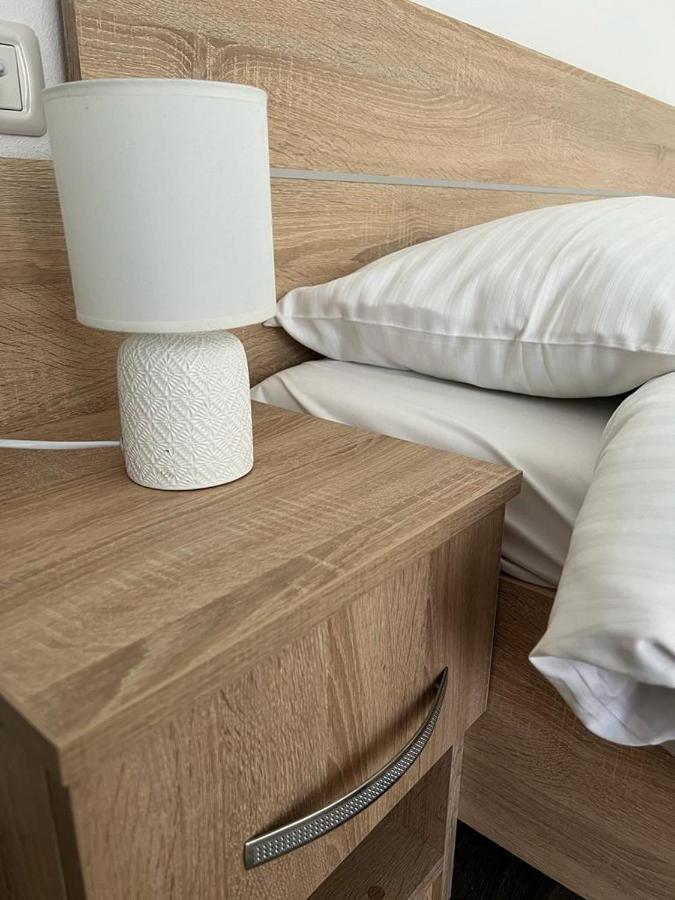 Pensiunea Broscuta Horezu Eksteriør bilde